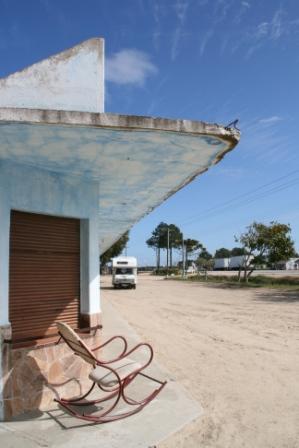 Schaukelstuhl am Straenrand